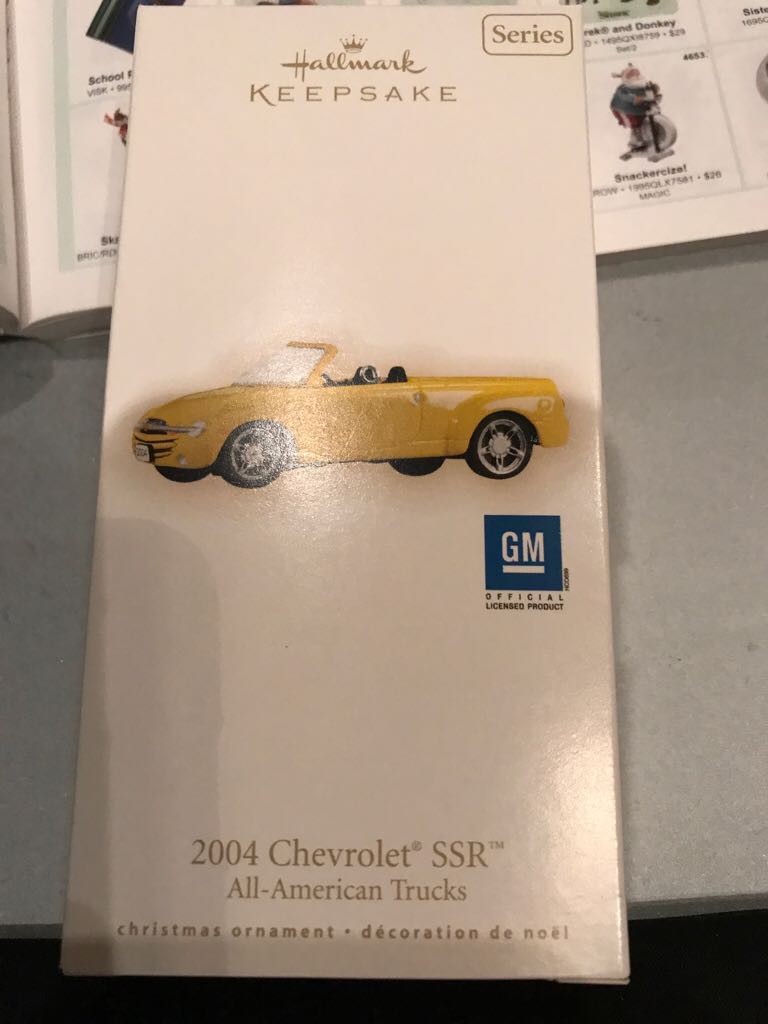 AAT#15 2004 Chevrolet SSR - All-American Trucks (Trucks) ornament collectible [Barcode 795902088354] - Main Image 2