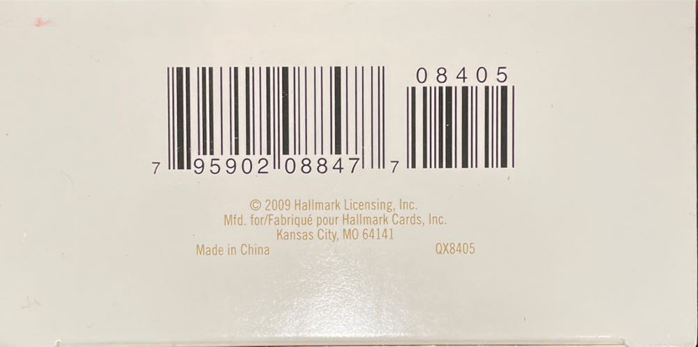 Santa’s Magical Bear - Yuletide Treasures (Santa, Polar Bear) ornament collectible [Barcode 795902088477] - Main Image 3