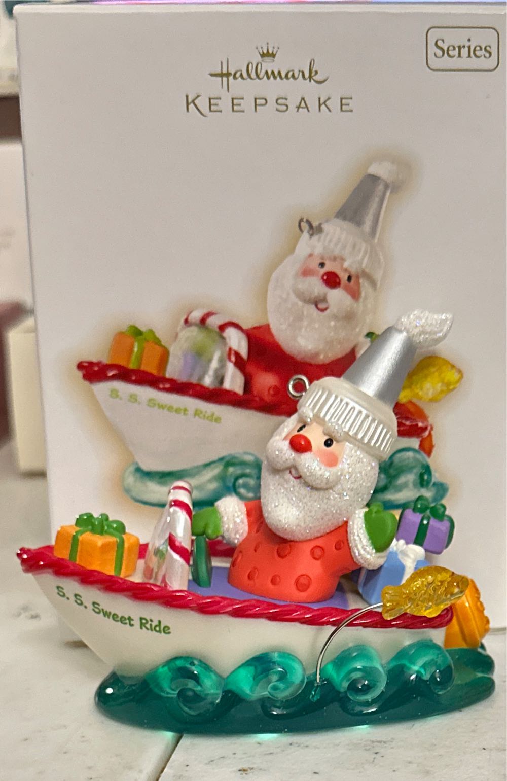 Santa’s Sweet Ride #3 - Santa’s Sweet Ride (Hallmark Keepsake Collectors Series) ornament collectible [Barcode 795902088514] - Main Image 4