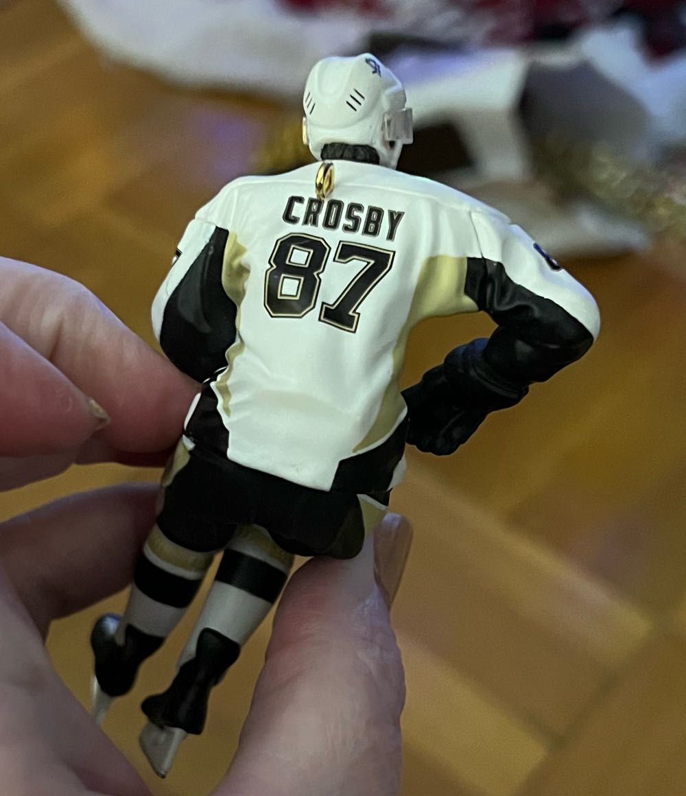 NHL: Sidney Crosby Pittsburgh Penguins 2009 Ornament - NHL Hockey (Sidney Crosby) ornament collectible [Barcode 795902090463] - Main Image 4
