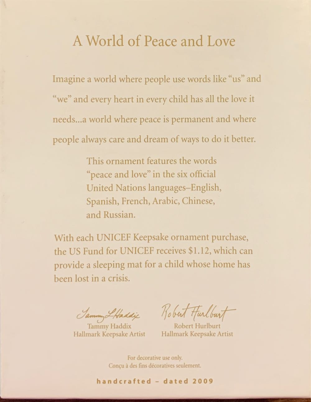A World Of Peace And Love - Unicef (Unicef) ornament collectible [Barcode 795902090975] - Main Image 2