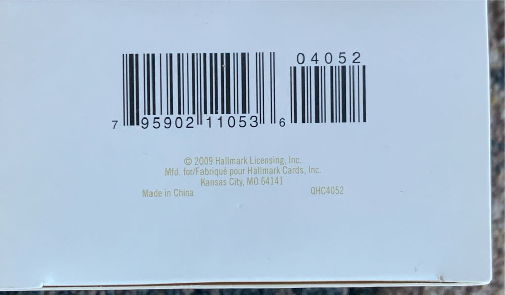 The Winter Wreath  (Birds) ornament collectible [Barcode 795902110536] - Main Image 3