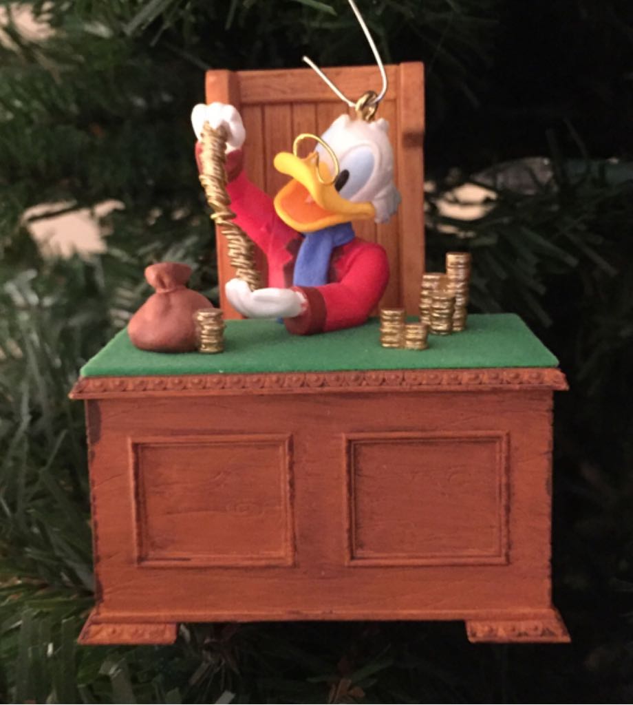 Scrooge McDuck As Ebenezer Scrooge - Disney’s Mickey’s Christmas Carol (Mickey Mouse) ornament collectible [Barcode 795902133795] - Main Image 2