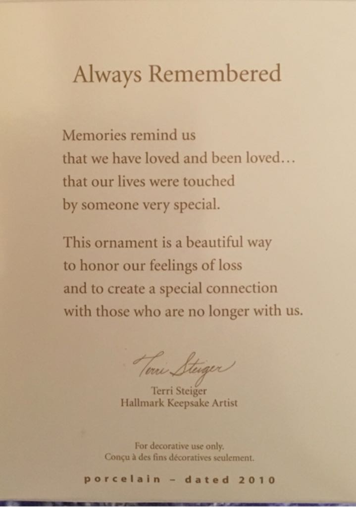 Always Remembered - Family ornament collectible [Barcode 795902134204] - Main Image 2