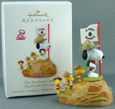 Snoopy - Fearless Crew - The Peanuts Gang (Peanuts) ornament collectible [Barcode 795902134228] - Main Image 2