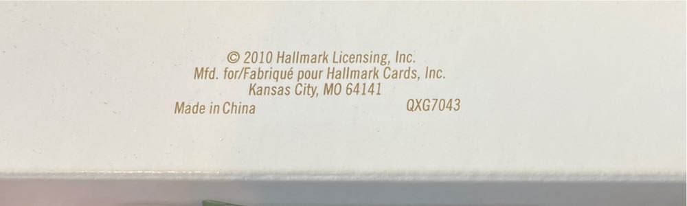 Our Family 2010  (Photo Holder) ornament collectible [Barcode 795902136376] - Main Image 3