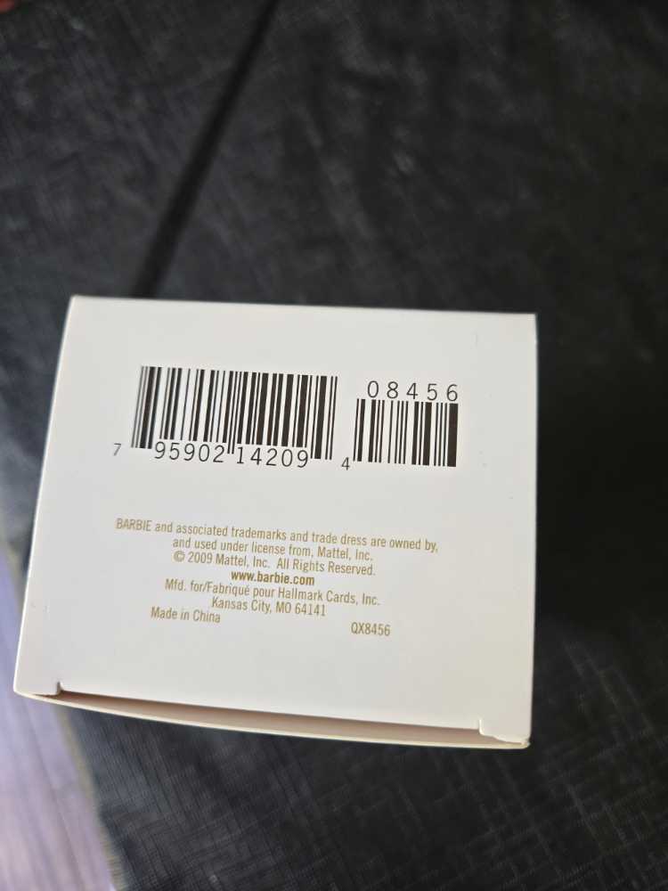 Barbie Friday Night Date - Barbie Ornament (Barbie) ornament collectible [Barcode 795902142094] - Main Image 3