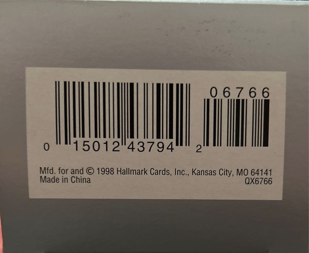 Compact Skater - Ice Skater (Ice Skating) ornament collectible [Barcode 015012437942] - Main Image 4