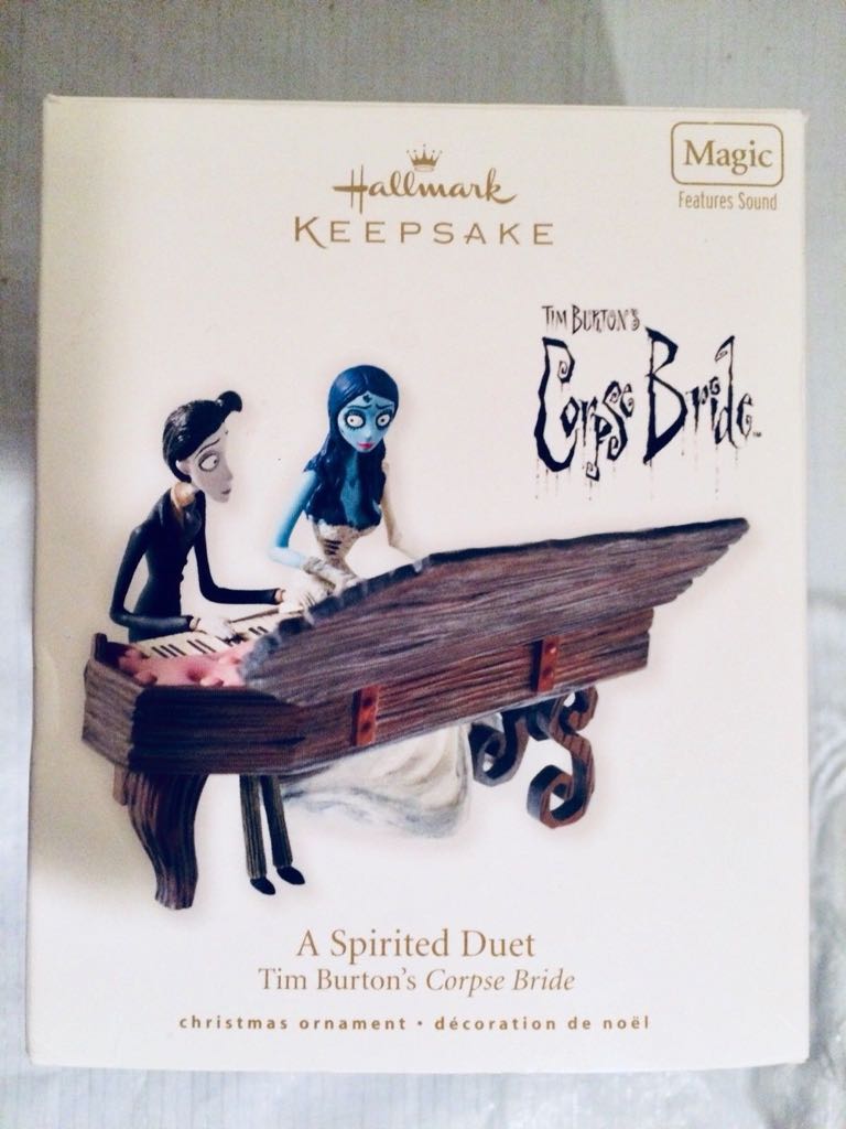 Corpse Bride A Spirited Duet - Corpse Bride (Tim Burton’s Corpse Bride) ornament collectible [Barcode 795902145125] - Main Image 2