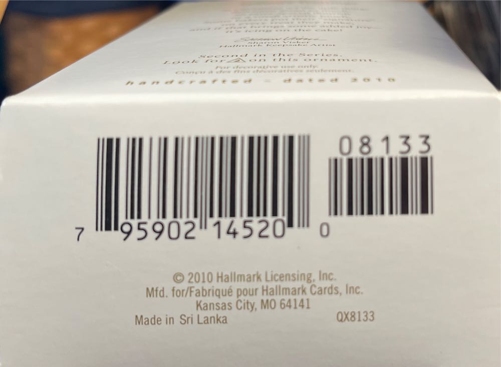 Season’s Treatings #2 (2010) - Season’s Treatings (Baking) ornament collectible [Barcode 795902145200] - Main Image 3