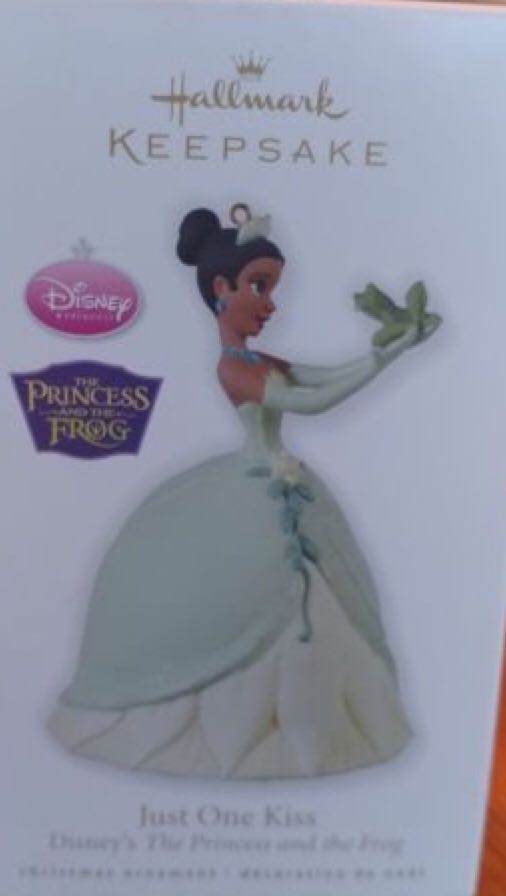 Just One Kiss - Disney Princesses (Disney) ornament collectible [Barcode 795902150280] - Main Image 2