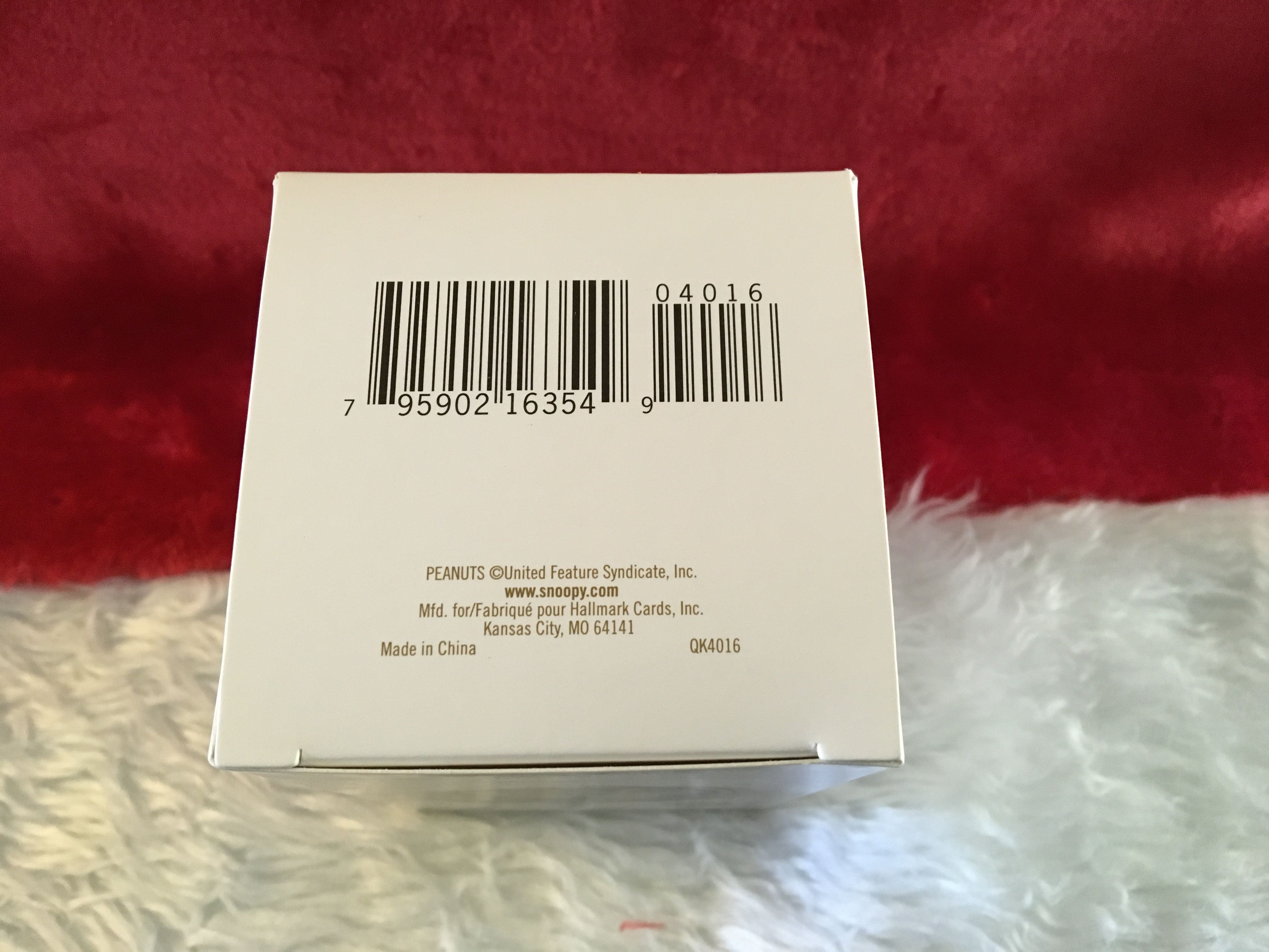 Snoopy 60 Years of “Suite-ness” - Peanuts (The Peanuts Gang, MAGIC) ornament collectible [Barcode 795902163549] - Main Image 3