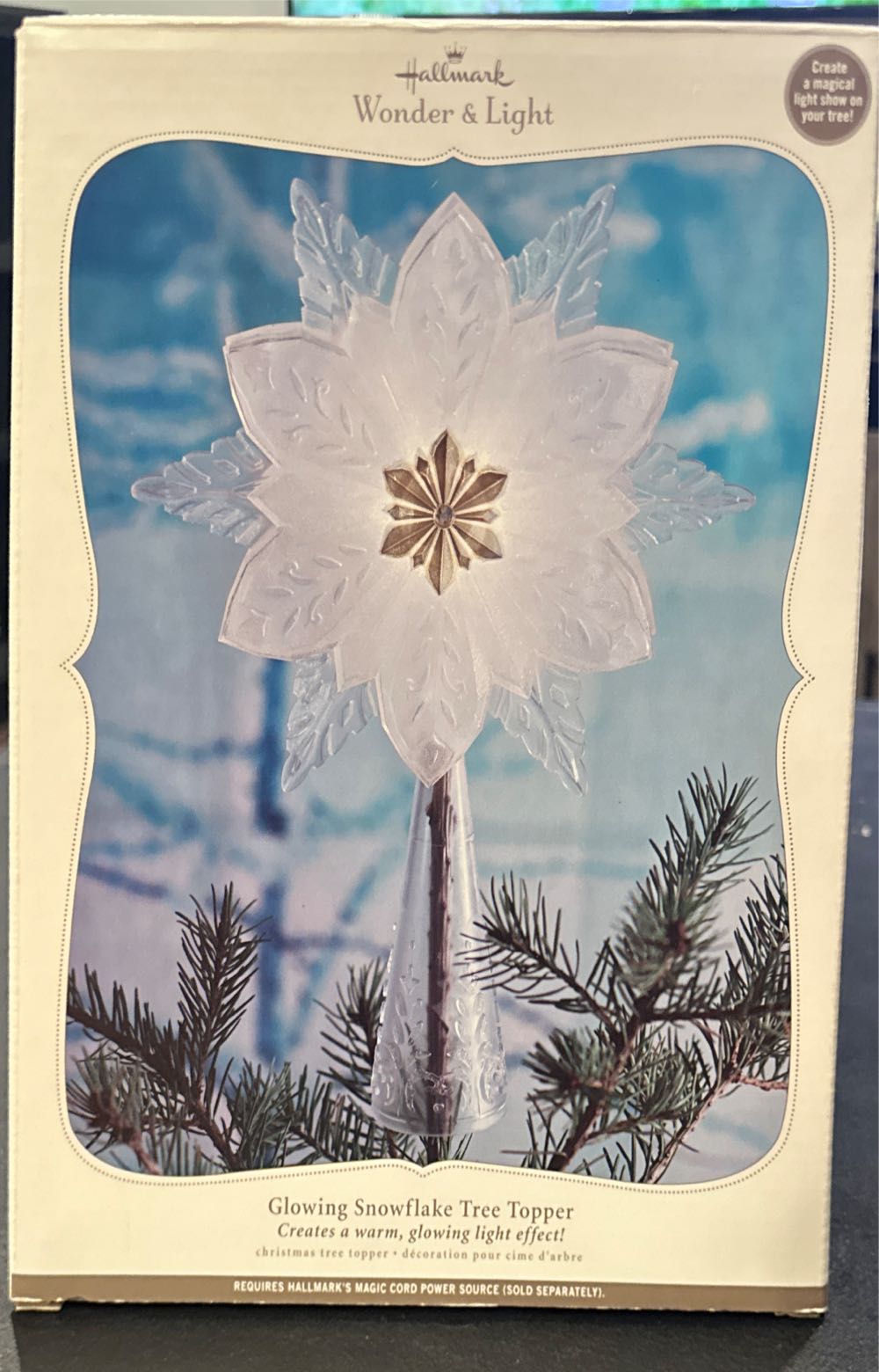 Glowing Snowflake Tree Topper - Wonder & Light (Wonder & Light Magic Cord) ornament collectible [Barcode 795902163907] - Main Image 3