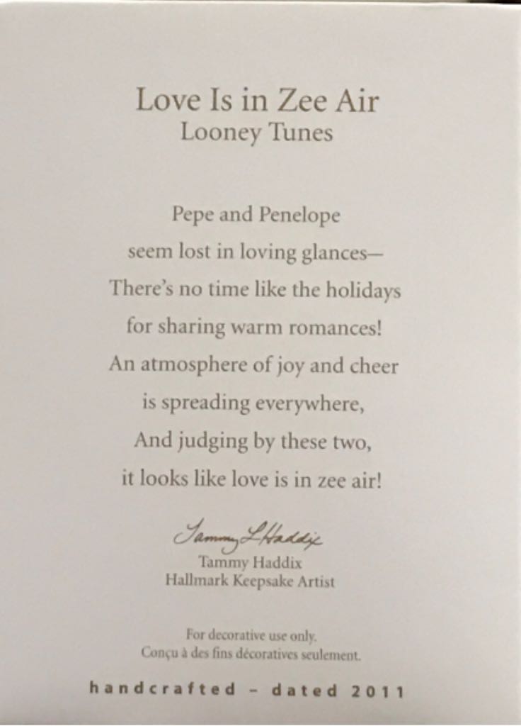 Love Is In Zee Air - Looney Tunes (Couples) ornament collectible [Barcode 795902191504] - Main Image 2