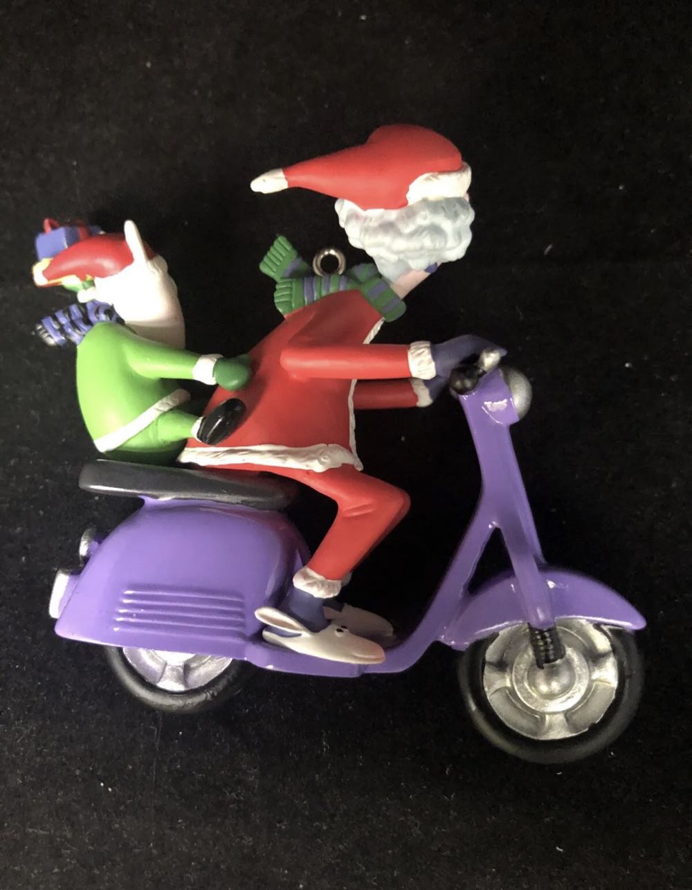 Here Comes Crabby Claus! - Maxine (Maxine) ornament collectible [Barcode 795902191603] - Main Image 4