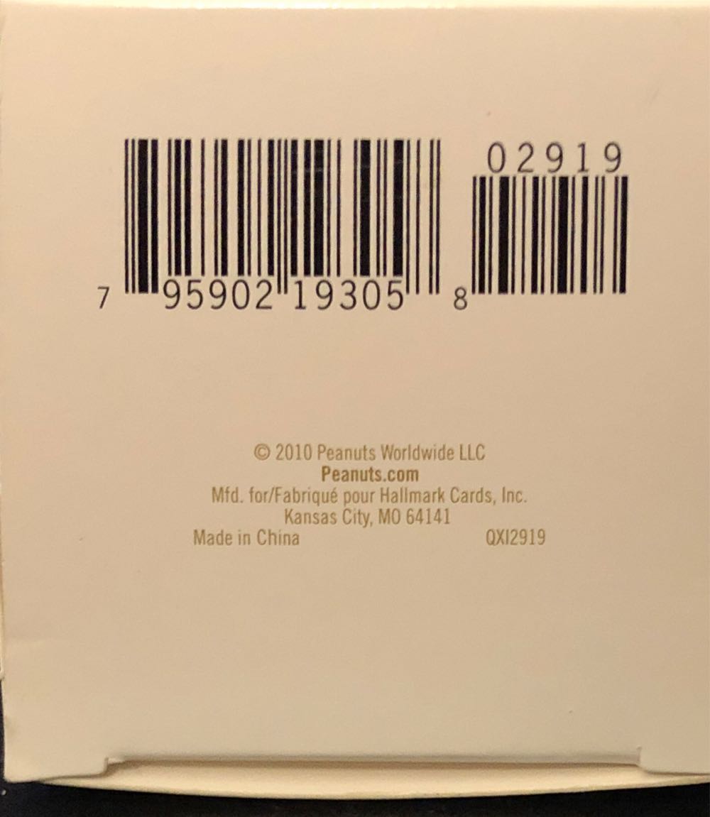 Peanuts: Happiness Is... - The Peanuts Gang (Peanuts) ornament collectible [Barcode 795902193058] - Main Image 3