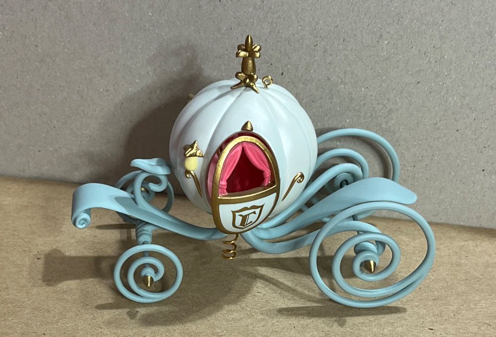 Cinderella - Coach - Disney Cinderella (Cinderella) ornament collectible [Barcode 015012457773] - Main Image 3