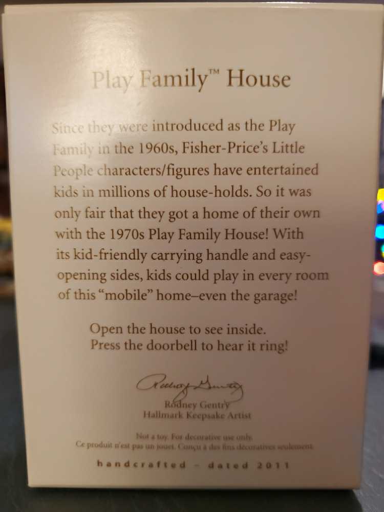 Play Family House (Fisher Price) - Fisher Price (Toys & Games) ornament collectible [Barcode 795902195274] - Main Image 3