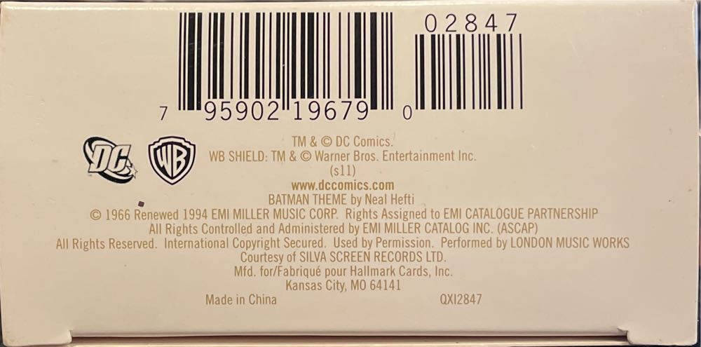 Batman: Batmobile 1966 - Batman ’66 (Pop Culture) ornament collectible [Barcode 795902196790] - Main Image 3