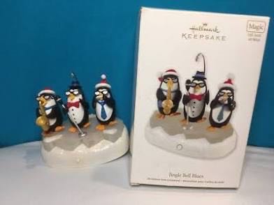 Jingle Bell Blues - Penguins (Magic - Light, Sound & Motion) ornament collectible [Barcode 795902197568] - Main Image 4