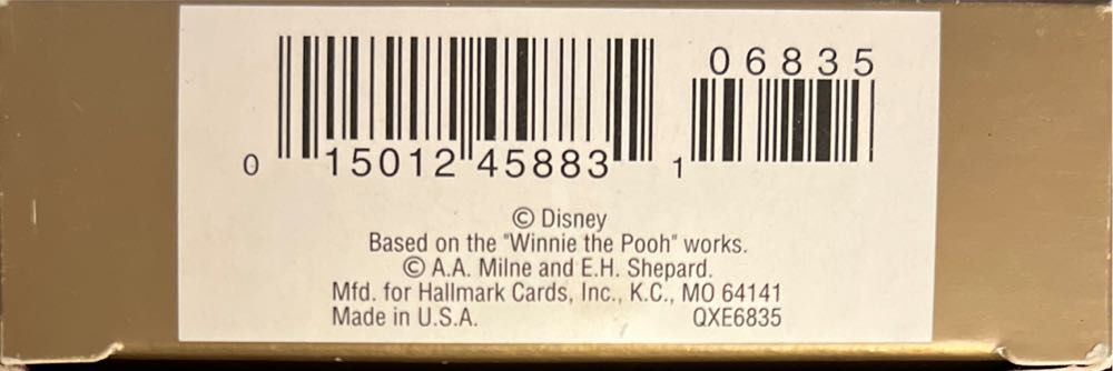 Hallmark 1997 Winnie the Pooh Gift of Frienship Ornament - Disney Winnie The Pooh (Pooh And Friends) ornament collectible [Barcode 015012458831] - Main Image 4