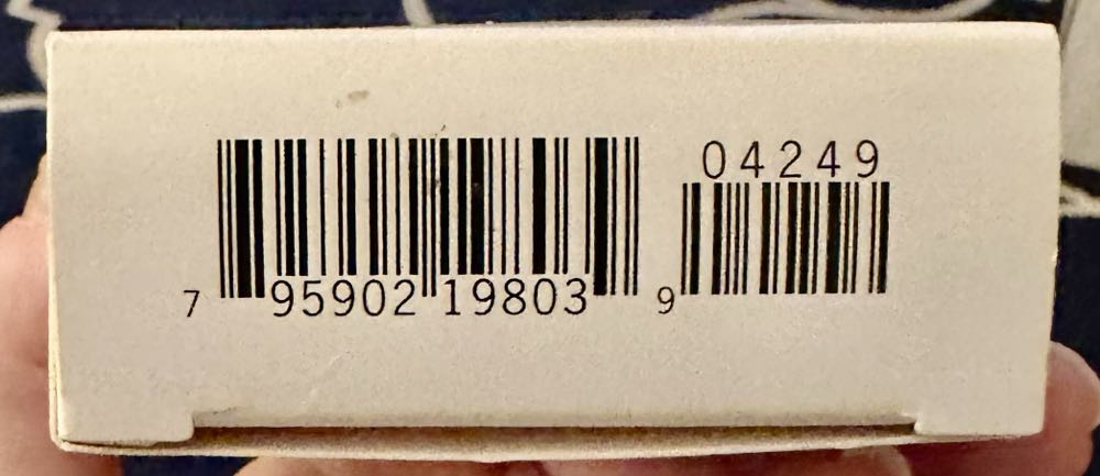 Picture Perfect  (Cats) ornament collectible [Barcode 795902198039] - Main Image 3