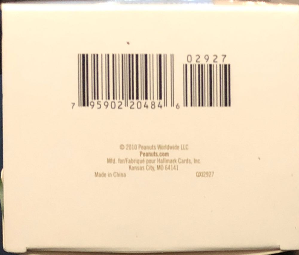 Ho! Ho! Ho! Tasty Snow! - The Peanuts Gang (Peanuts) ornament collectible [Barcode 795902204846] - Main Image 3