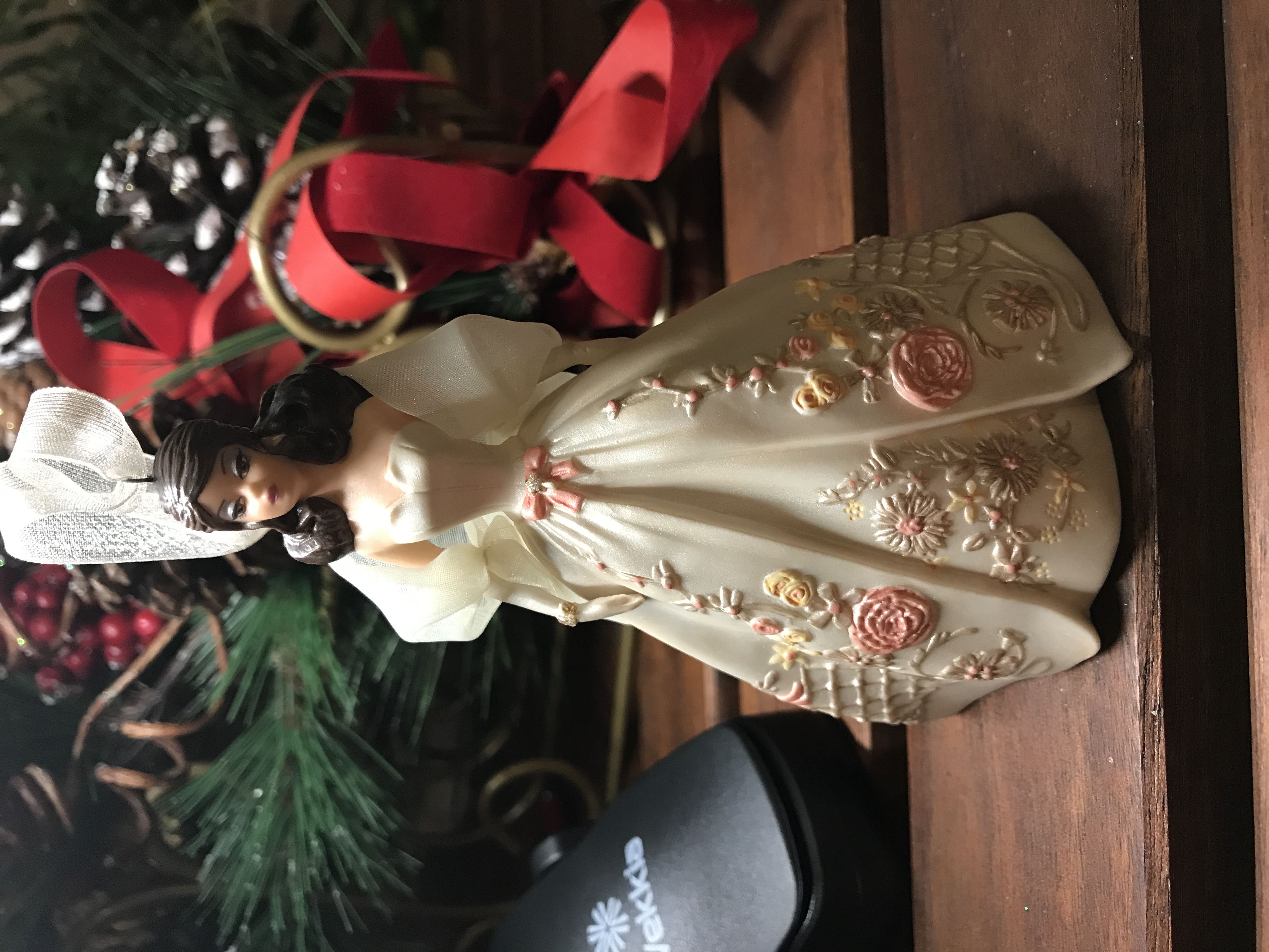 Lady Of The Manor Barbie  - Barbie Fashion Model Collection (Barbie) ornament collectible [Barcode 795902205393] - Main Image 3