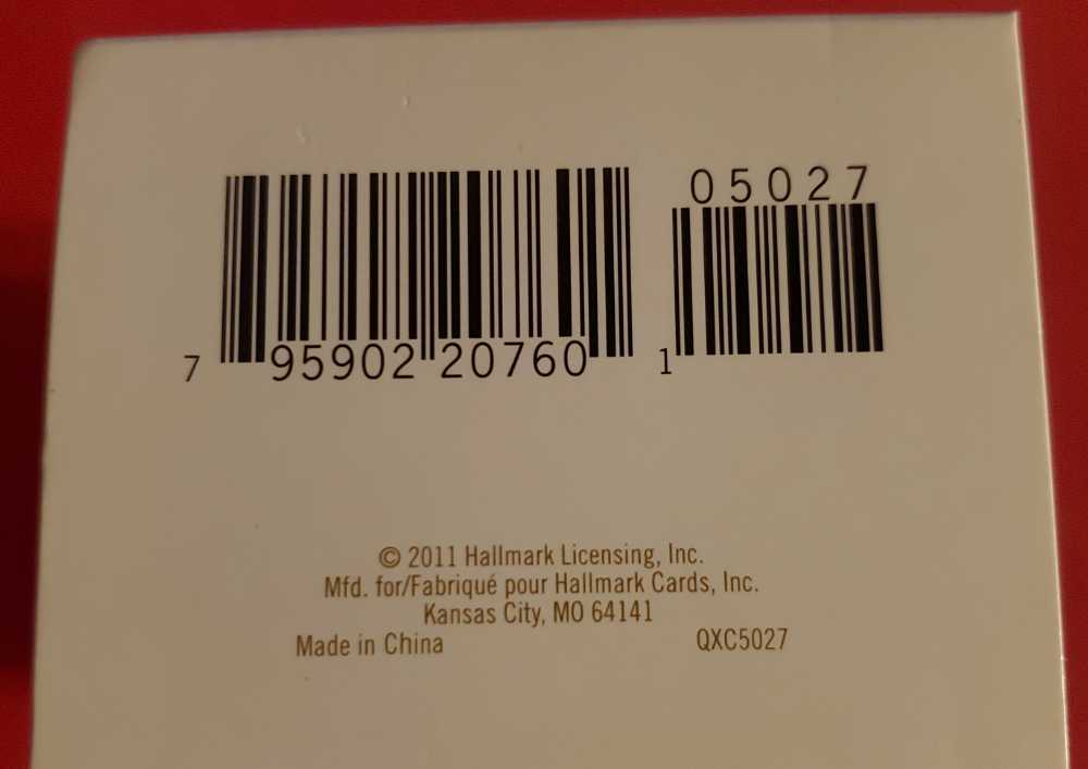 Snowshoe Snowman 2011 - Snowman (Snowman) ornament collectible [Barcode 795902207601] - Main Image 3