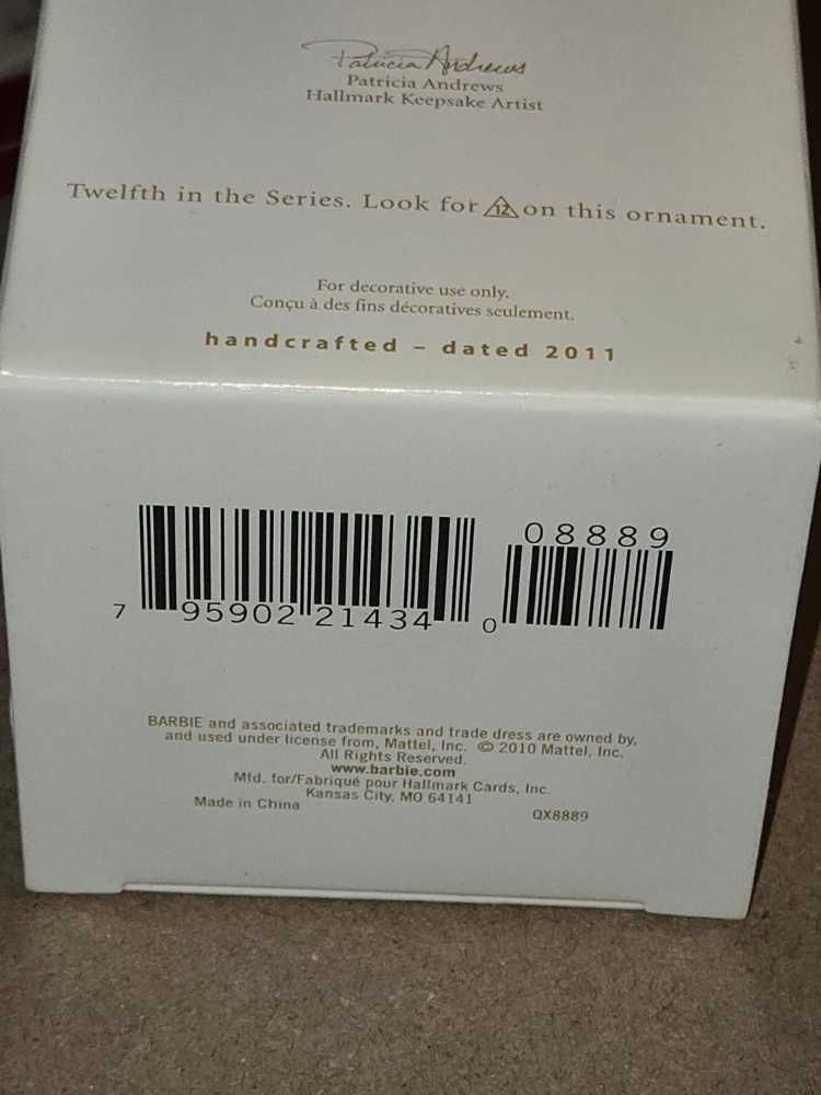 Barbie Celebration #12 2011 - Celebration Barbie Ornament Series (Barbie) ornament collectible [Barcode 795902214340] - Main Image 3