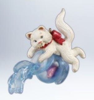 Hoops & Yoyo (2013) Merry Kissmas! 🐶