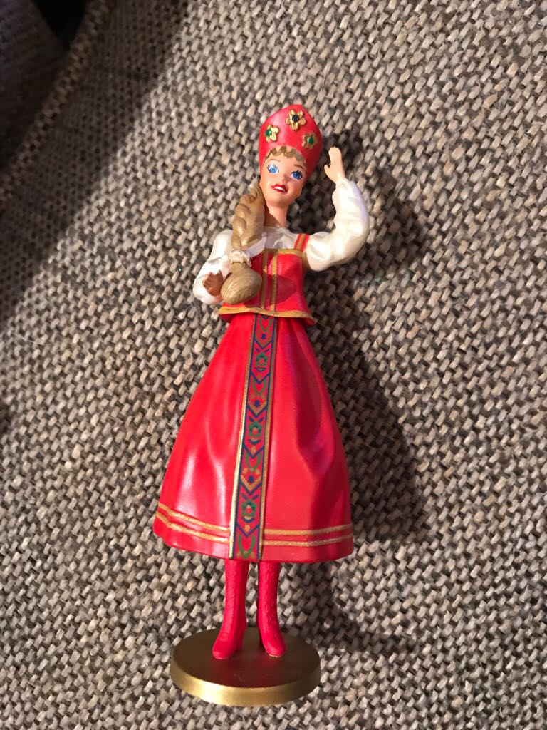 Barbie Dolls Of The World: Russian #4 - Dolls Of The World (Barbie) ornament collectible [Barcode 015012478747] - Main Image 2