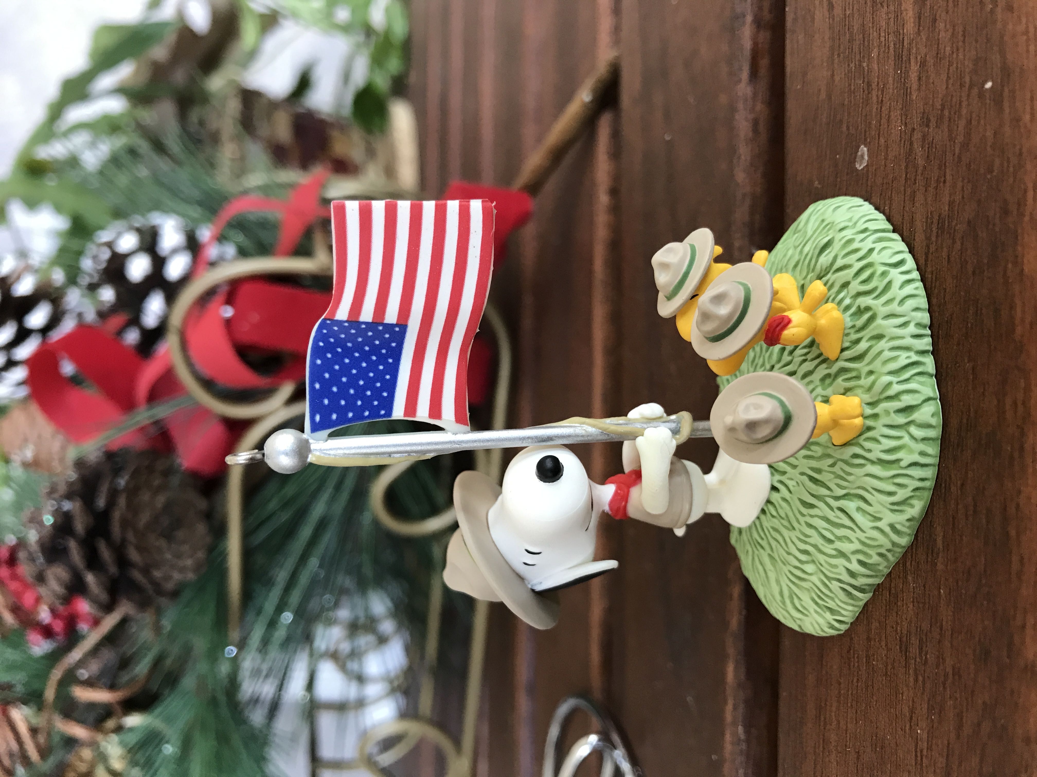 BS2012 Hallmark Keepsake. Summer. The Peanuts Gang. 2012. Beagle Scout Salute. Snoopy Beagle Scouts. - Snoopy & The Beagle Scouts (Beagle Scout Salute) ornament collectible [Barcode 795902250645] - Main Image 2