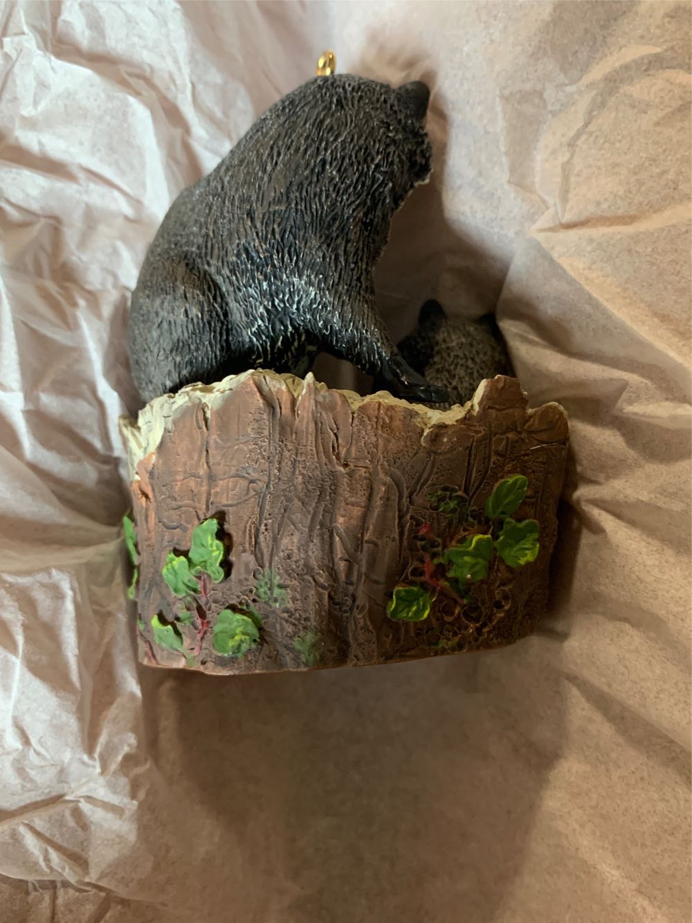 03 - Curious Raccoons - Majestic Wilderness (Raccoons) ornament collectible [Barcode 015012478778] - Main Image 4