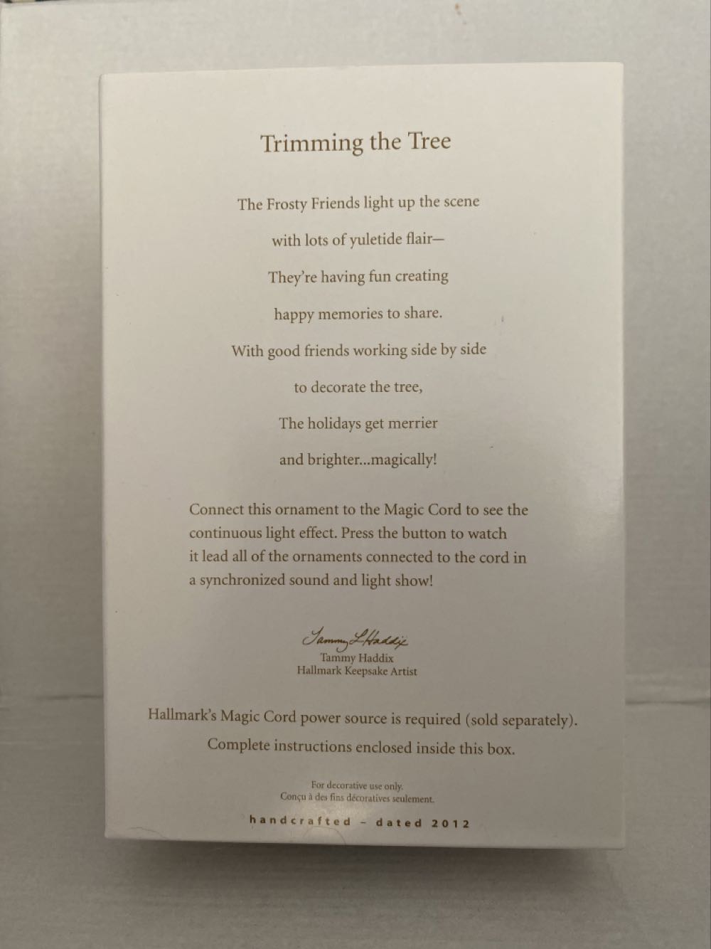 Trimming the Tree - Frosty Friends (Magic) ornament collectible [Barcode 795902259150] - Main Image 2