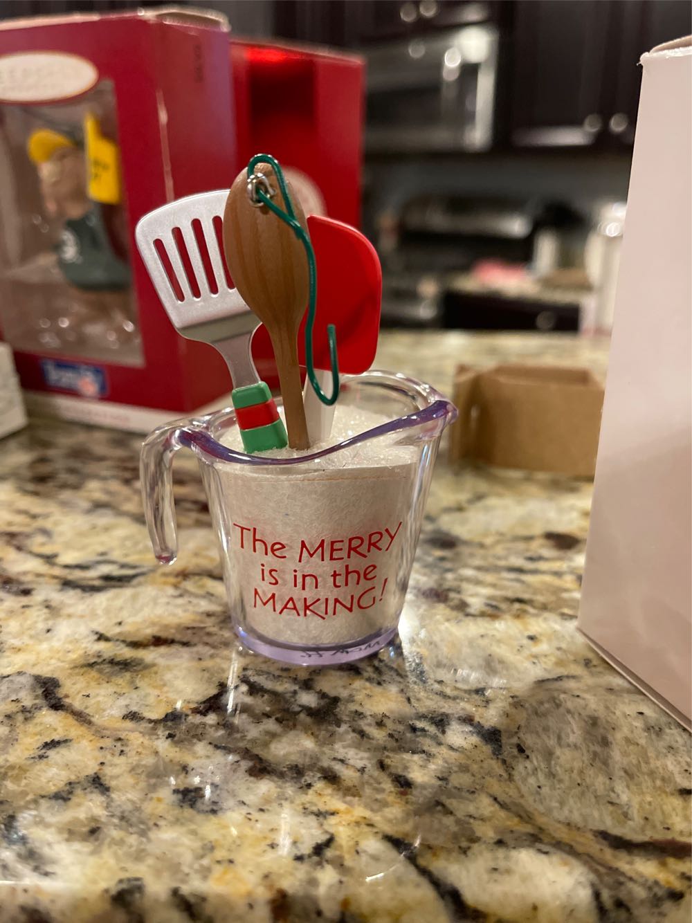 The Merry Is In The Making - Kitchen Gadgets (Baking) ornament collectible [Barcode 795902259303] - Main Image 3
