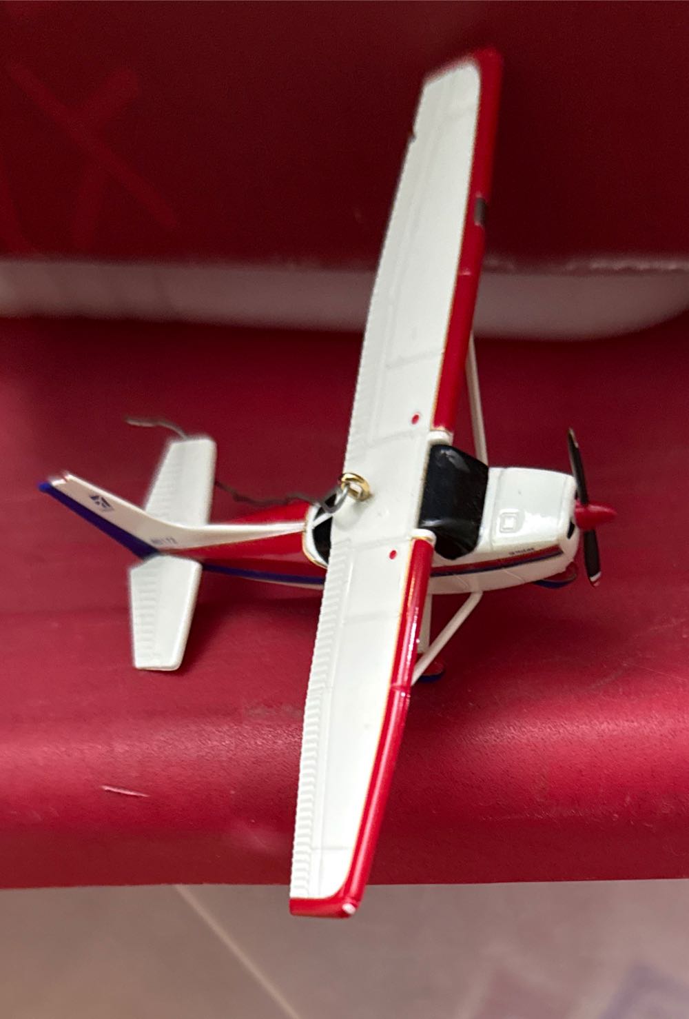 Cessna 172 Skyhawk - Sky’s The Limit (Aviation) ornament collectible [Barcode 795902259310] - Main Image 4
