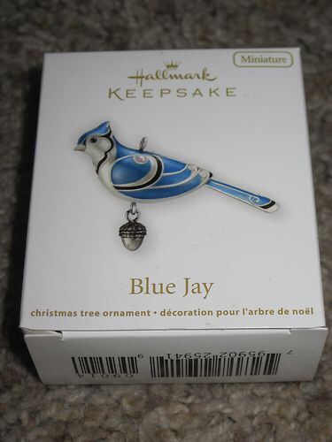 Blue Jay 2012 - Beauty Of Birds Miniature (Birds) ornament collectible [Barcode 795902259419] - Main Image 2