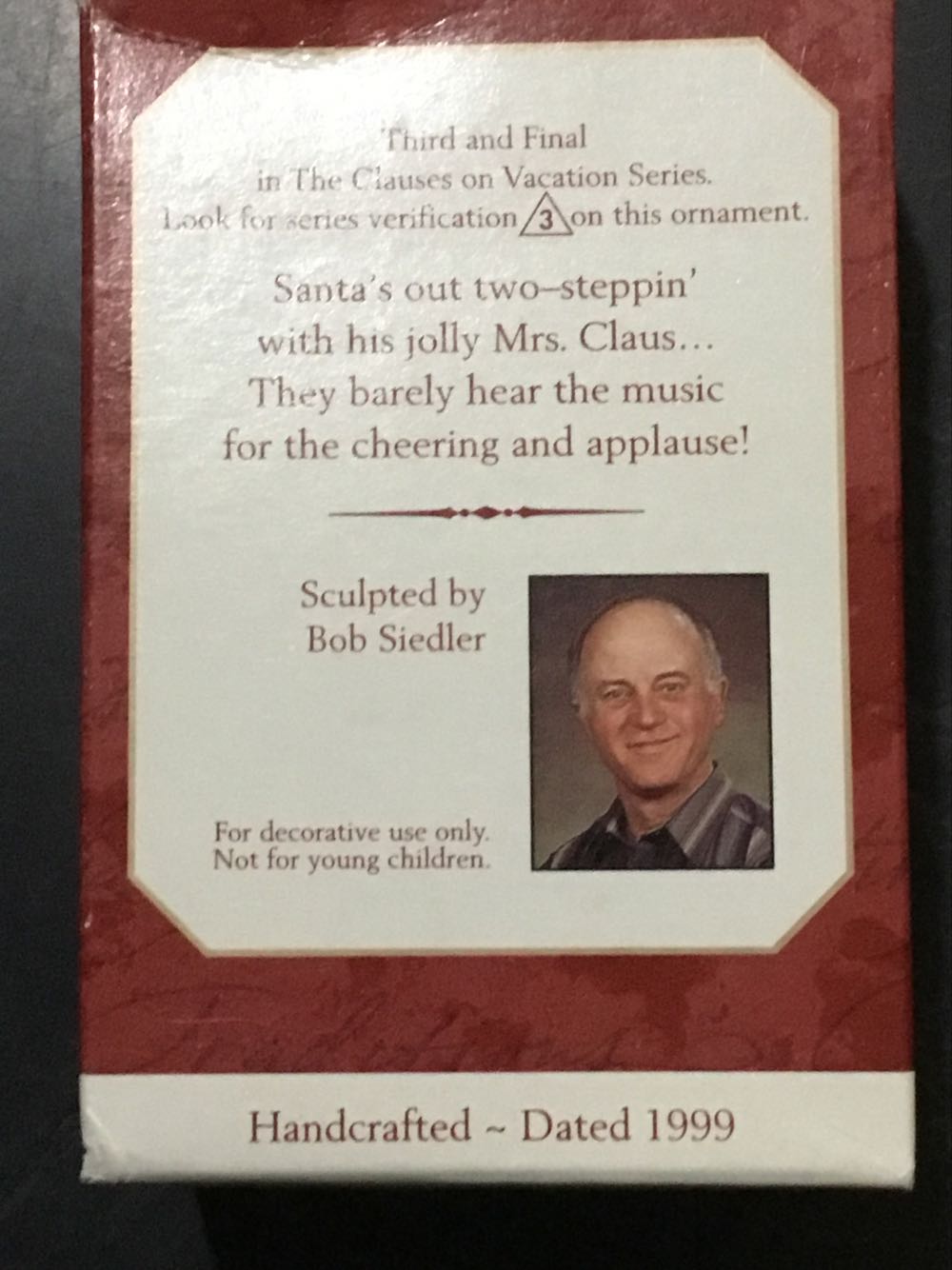 The Clauses On Vacation - The Clauses On Vacation (Santa And Mrs. Claus) ornament collectible [Barcode 015012478822] - Main Image 3