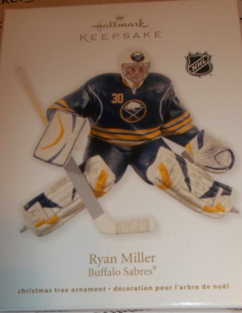 WDW Chip ’n Dale In A Present