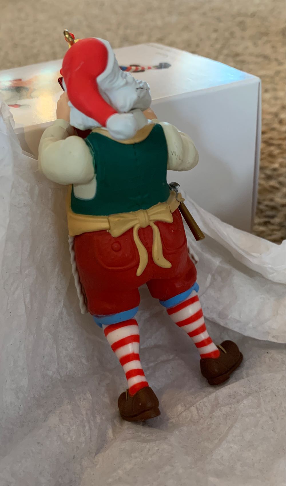 Toymaker Santa #13 (2012) - Toymaker Santa (Santa) ornament collectible [Barcode 795902263737] - Main Image 4