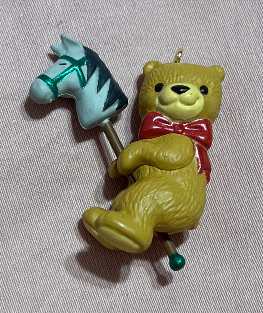 Miniature Yuletide Ride - Miniature Ornaments (Miniatures) ornament collectible [Barcode 795902277536] - Main Image 3