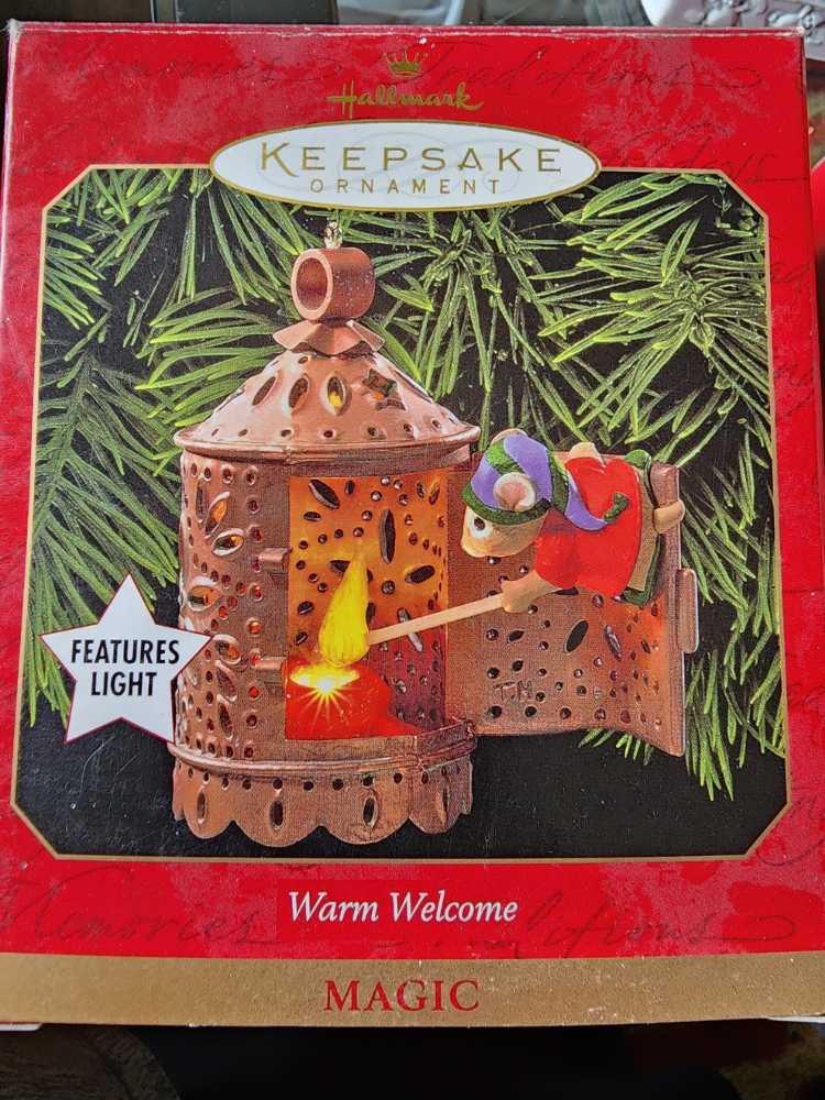 Warm Welcome - Magic Plug-in (Light) ornament collectible [Barcode 015012479522] - Main Image 3