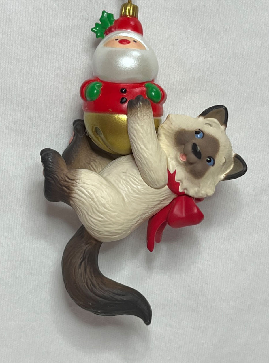 Mischievous Kittens #15 2013 - Mischievous Kittens (Collector’s Series) ornament collectible [Barcode 795902312718] - Main Image 4