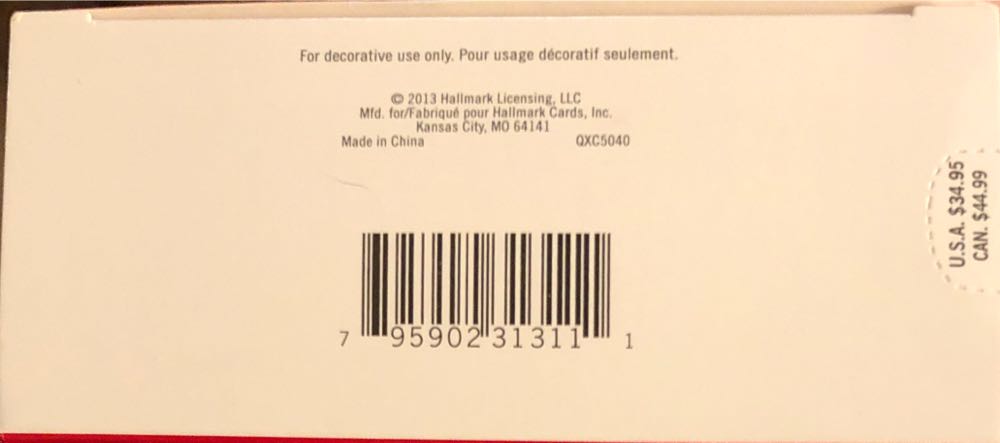 Mrs. Claus’s Stove - Member Exclusive (food) ornament collectible [Barcode 795902313111] - Main Image 3