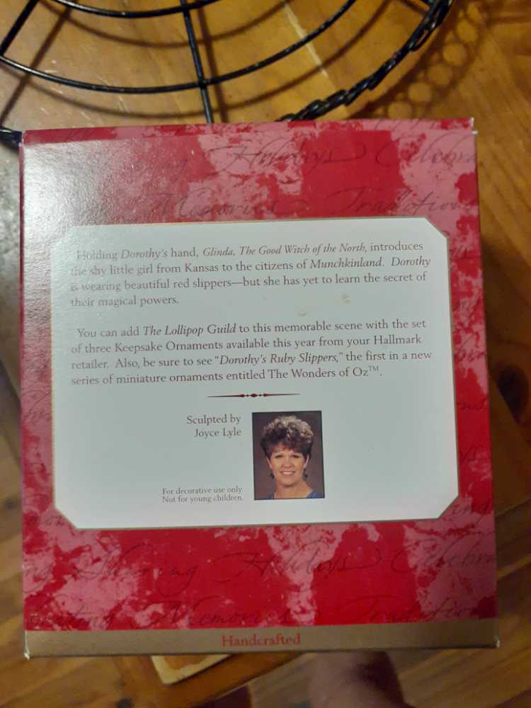 Dorothy And Glinda The Good Witch - The Wizard Of Oz (The Wizard Of Oz) ornament collectible [Barcode 015012479669] - Main Image 2