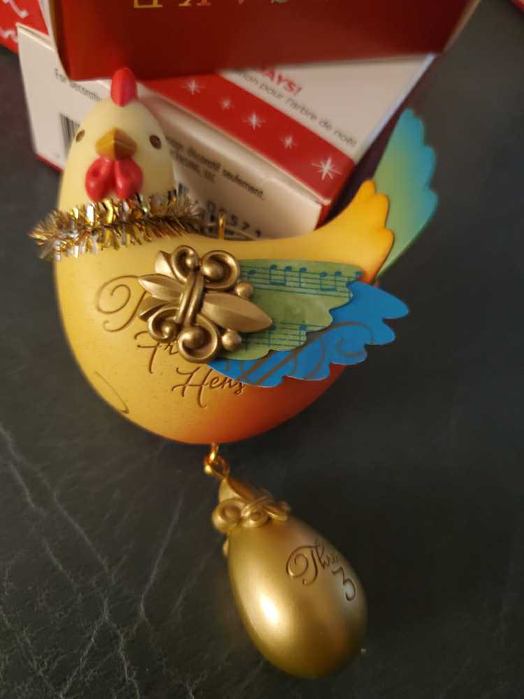 12 Days Of Christmas: #3/Three French Hens - Twelve Days Of Christmas (12 Days Of Christmas) ornament collectible [Barcode 795902319403] - Main Image 3