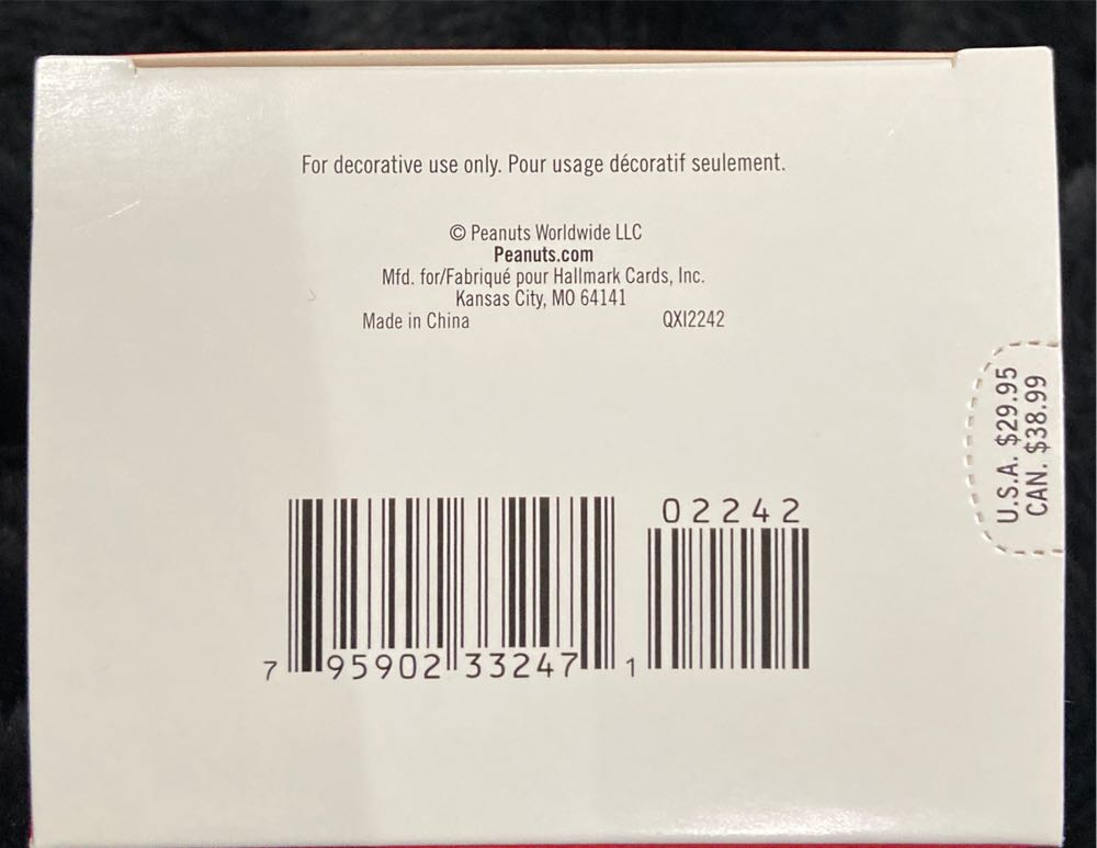 Peanuts: Optimist Charlie Brown - The Peanuts Gang (Peanuts) ornament collectible [Barcode 795902332471] - Main Image 3