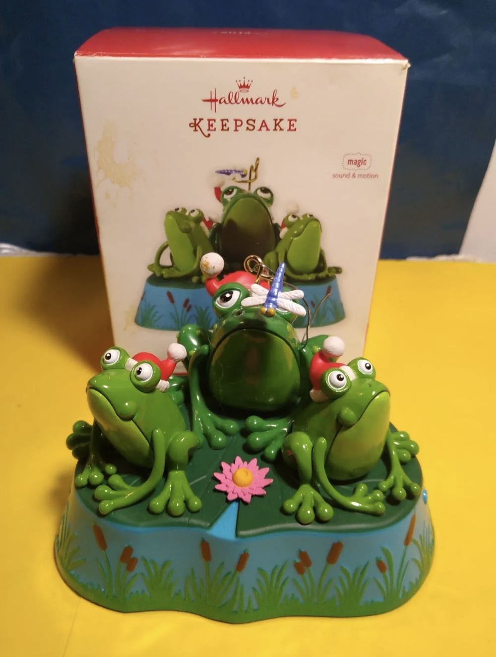 Jingle Frogs - Magic - Sound & Motion (Animals) ornament collectible [Barcode 795902332754] - Main Image 3