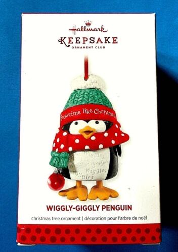 Wiggly-Giggly Penguin - KOC Member Exclusive (Penguin) ornament collectible [Barcode 795902340308] - Main Image 4